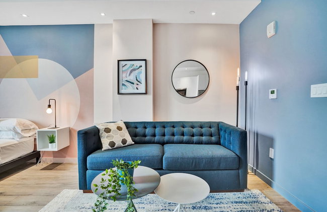 Design District Suites - Photo 40