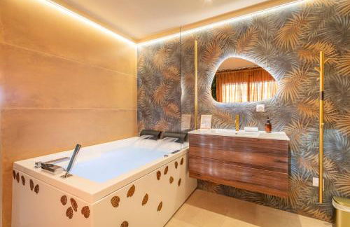 Suite Emeraude Spa Détente avec Balnéo Double & Sauna - Foto 17