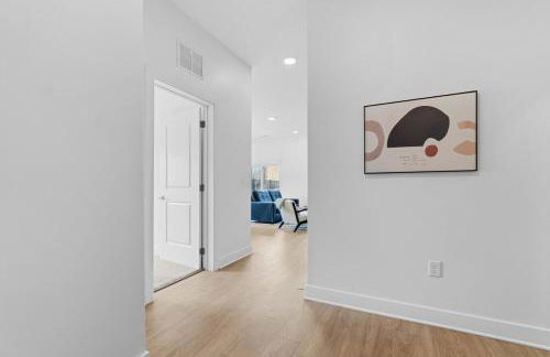 Luxury Lil' Italy 2BR, Sleeps 6 Free, Parking Gym - Foto 12