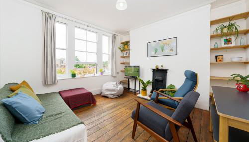 50 meters to the metro - Foto 3