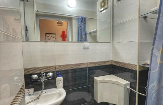 Wanderlust Studio by Rosy in Sofia City Center - Photo 5