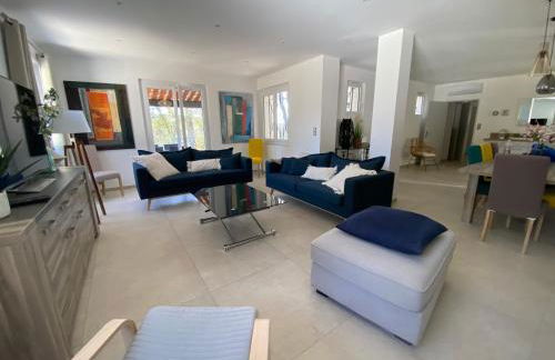 La Bastide Blanche Magnifique villa 5 étoiles 5 chambres et piscine privée sur 6500 m VAR - Foto 37