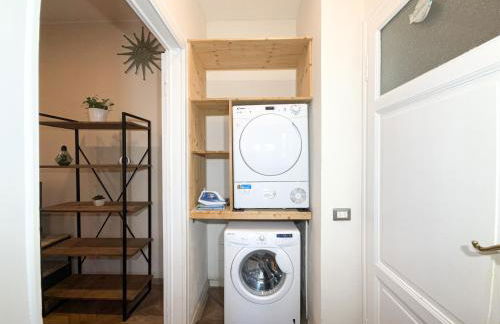 FREE PARKING - Elegant Two-Bedroom Apartment with Balcony - Foto 12