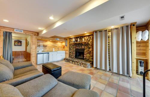 Waterfront Fox Lake Vacation Rental with Fire Pit! - Foto 21