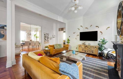 Grand Damn - Photo 24