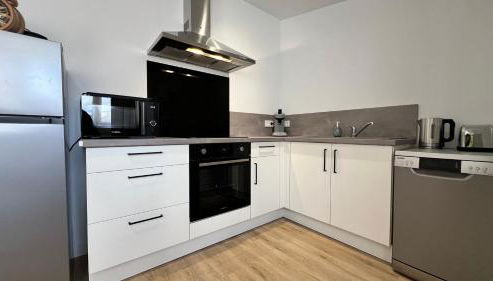 Futurostudio - 4 saisons Standing - 5min Futuroscope - Parking - Foto 4, stove, dishwasher, toaster