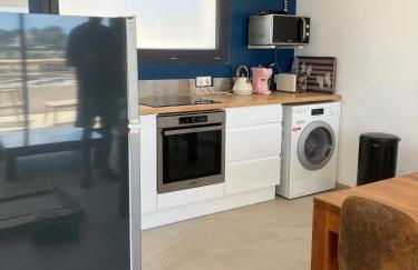 T2 vue sur le port jacuzzi terrasse et parking - Foto 15