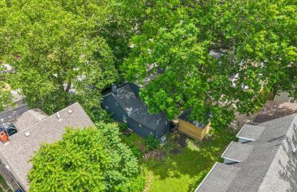 Spacious 3BR PetFriendly Retreat Near DT Cleveland - Foto 5