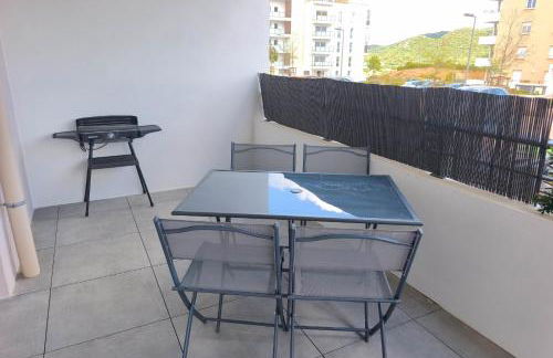 T2 apartment with terrace - Foto 8