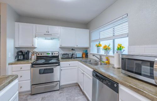Superb House by SeaWorld, Private POOL & GameRoom - Foto 16