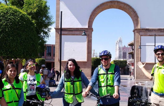 León Bike Tour - Photo 1