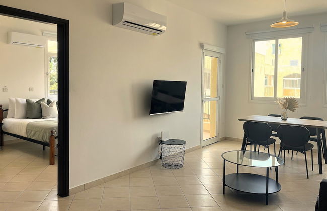 Phaedrus Living Paphos Central Avenue - Foto 1