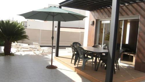 Adosado cerca del mar con piscina privada - Foto 5