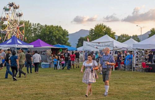 l NEW l Fully Remodeled 3BR 2BTH l 1 Min to Veterans Memorial Park - Foto 36