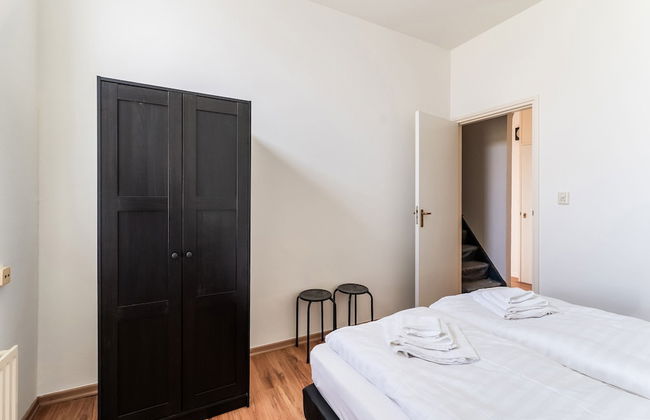 Spacious Farmhouse in Silvolde With Garden - Photo 6