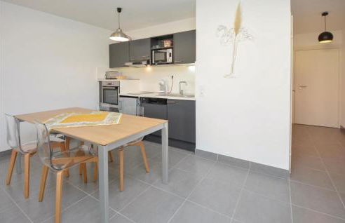 Gorgeous Apartment In Aigues-Mortes - Foto 4
