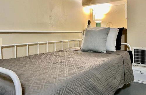 Amazing Sleeps 19 with 14 beds at Downtown Location - Foto 10