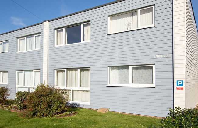 Sunny Modern Nr Beach Village w Parking - Photo 22