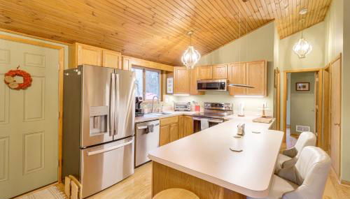 Hike and Golf! Family Home 15 Mi to Berkeley Springs - Foto 4