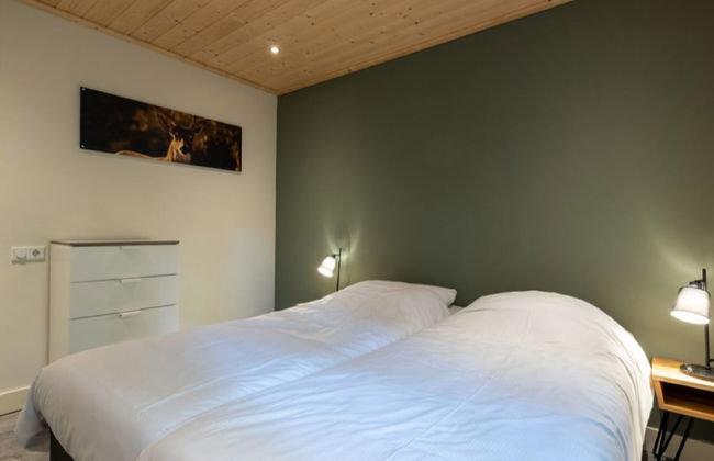 Forest Lodge in Nature With Pond Views - Foto 4