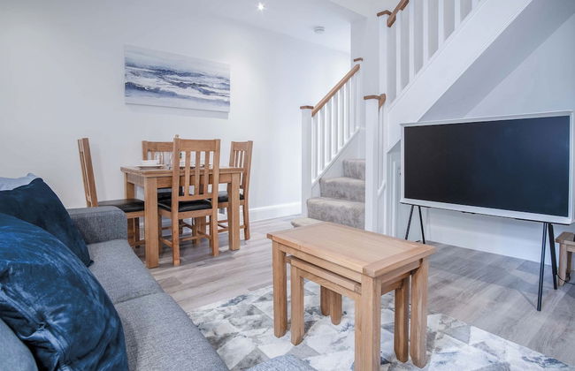 Fleet Street - 2 Bedroom - Swansea - Photo 21