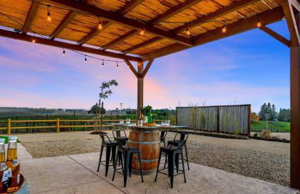 Sip and Stay at Vahali Vineyards by AvantStay Modern Wine Country Duo Outdoor Dining Vineyard Views - Foto 2
