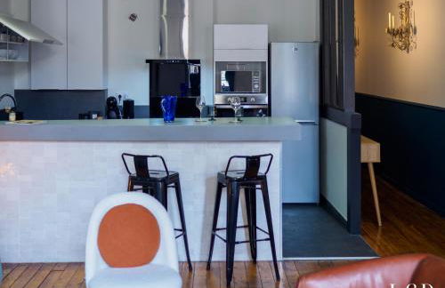 Au roi lion, place Saint Michel - Foto 12