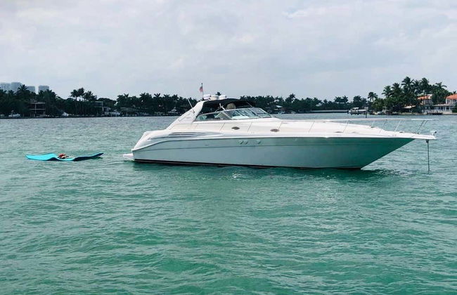 Fort Lauderdale Private Yatch Rental with Skipper - Photo 8
