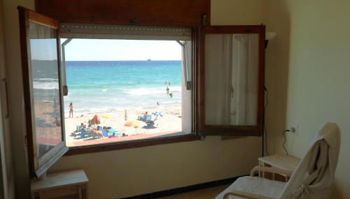 El Faro Apartaments Platja Llarga-Les Salines-TGN - Foto 1