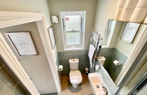 Luxury King-Bed EnSuite with Tranquil Garden Views - Foto 21