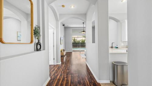 NEW - Poolside Oasis Heated POOL Home - 2000 SF - Foto 4