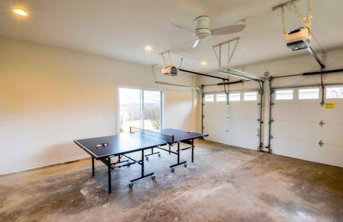 Secluded Lake Retreat - Private Beach, Pier & Fire Pit - Photo 16