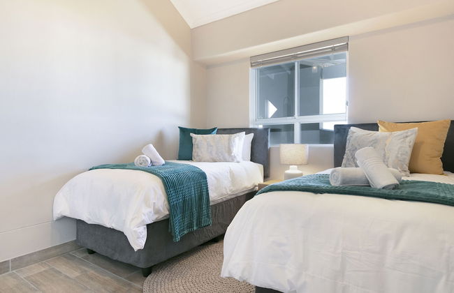 Sea Spray B404 by HostAgents - Photo 11