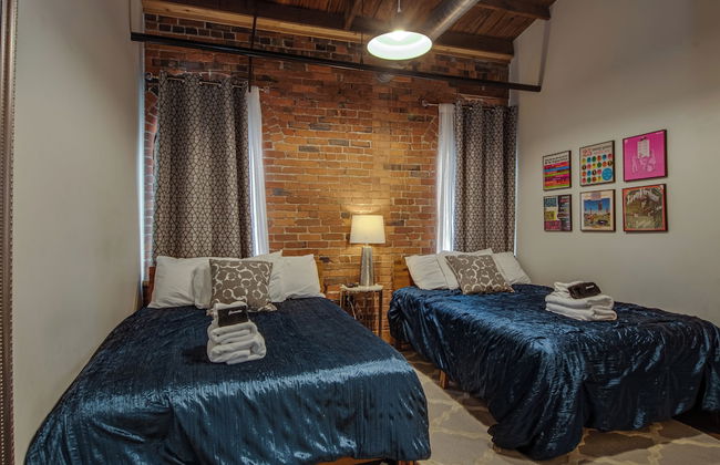 Modern Luxury at The 1865 - Photo 6