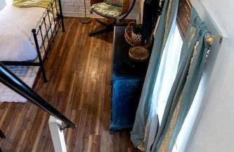 Thoughtfully Design Cottage with Breathtaking Indoor and Outdoor in Maryland - Photo 24