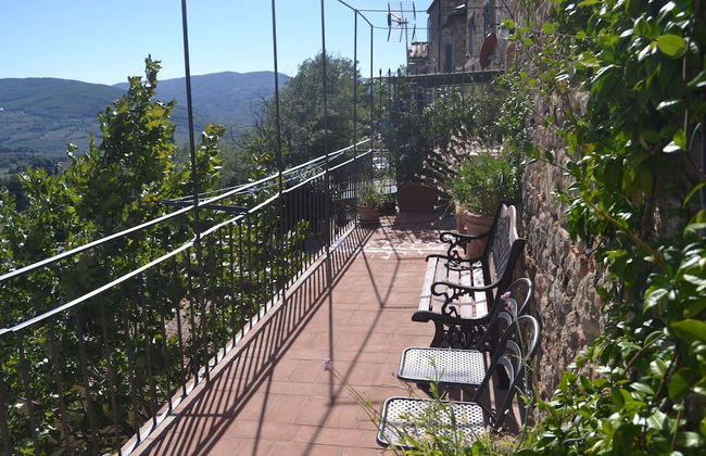 Tuscan Hilltop Getaway - Foto 30