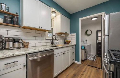 Close to airport* Pets*Fenced yard*A/C & Fast WIFI - Foto 10