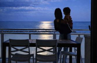 Terrazzo Panoramico Fronte Mare Zamponi - Foto 12