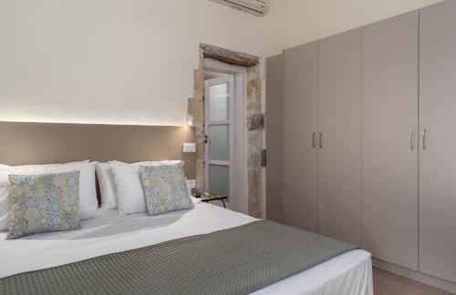 The Olive Mill House - Luxe Villa, Classic Charm - Foto 48