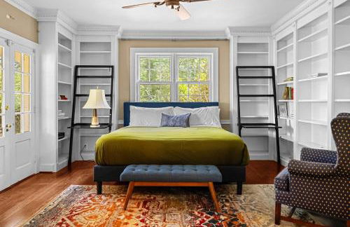 7BR Historic Estate Private Yard Near DC and Old Town - Vassar - Foto 27