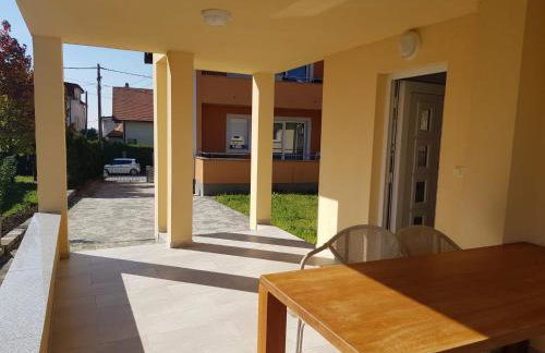 Minihaus in Zagreb - Foto 1