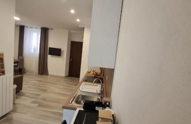 MJ Casa Vacanza Vicino Aeroporto Malpensa - Foto 8