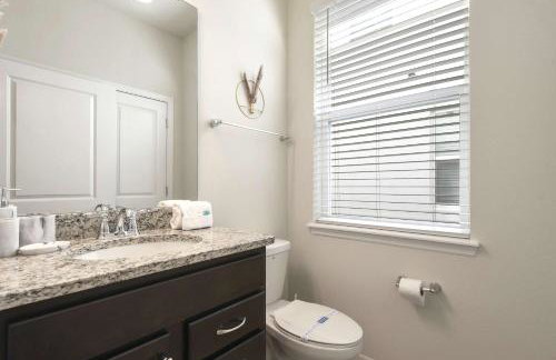 Relax in Style Pool, Resort Amenities, Near Disney - Foto 40