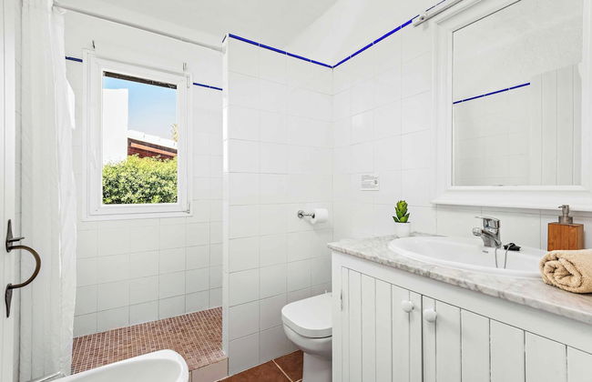 Bini Carmen - Photo 18