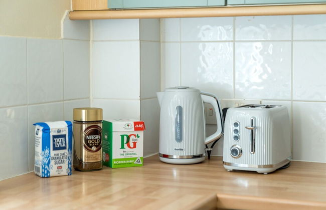 Spacious Pet Friendly 2-bed Apartment in Redhill - Foto 12