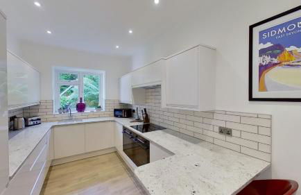 2 Claremont - Photo 31