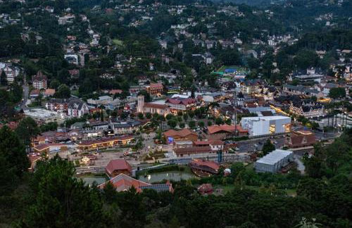 Nosso Loft Encantador em Campos do Jordão - Foto 16