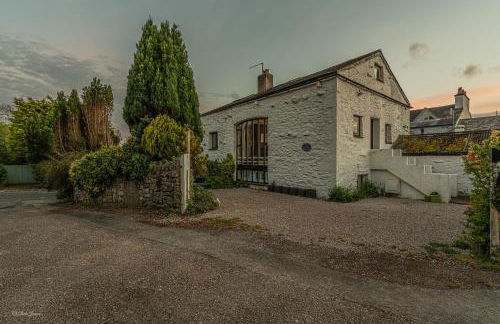 No.1 The Coach House - Photo 1