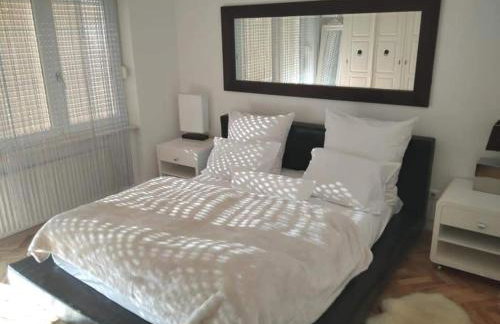 Holiday Home Dugo Selo M&A - Five Bedroom Holiday Home with Terrace - Foto 9