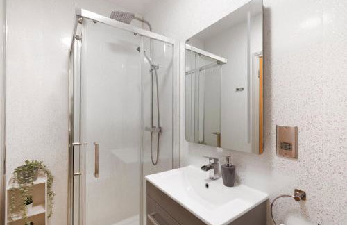 Beautifully presented 2 Bedroom Near Putney Station - Foto 6